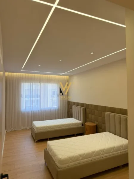 Tirane, shitet apartament 2+1+Ballkon Kati 6, 114 m² 177.000 € (YZBERISHT)