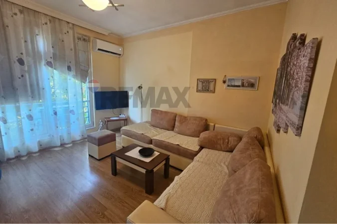 Tirane, jepet me qera 1+1