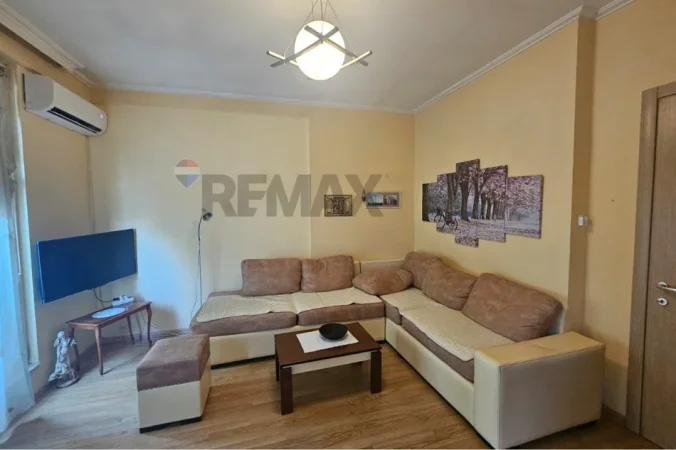 Tirane, jepet me qera 1+1