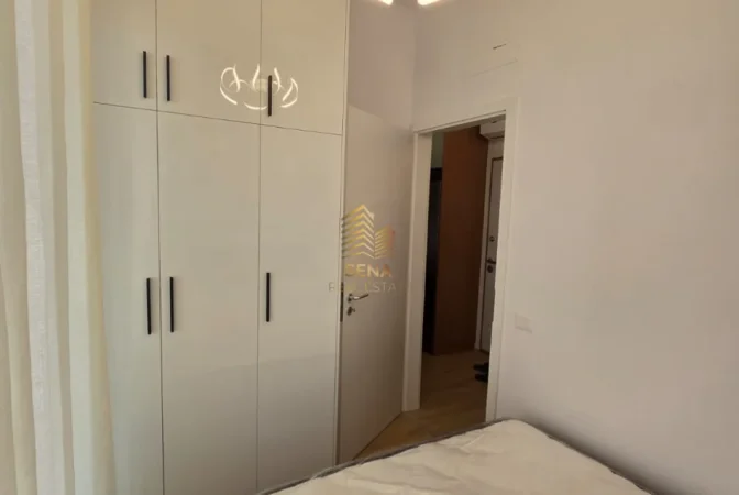 Tirane, jepet me qera apartament 1+1+Ballkon Kati 2, 50 m² 400 € (Ali Demi, Rezidenca Kadiu)