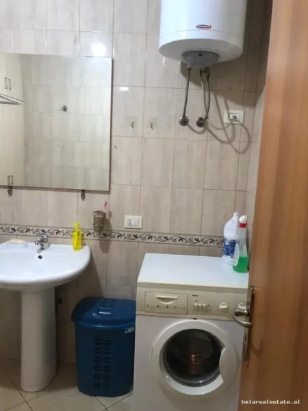 Tirane, jepet me qera apartament 1+1 Kati 3, 60 m² 470 € (rruga dom mark doshi)