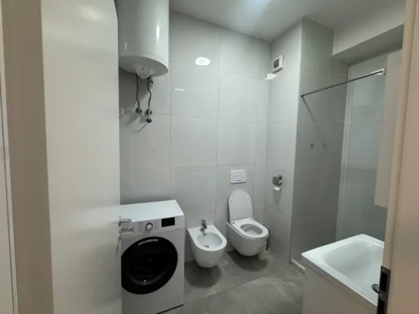 Tirane, jepet me qera apartament 1+1 Kati 3, 58 m² 450 € (Pasho Hysa)