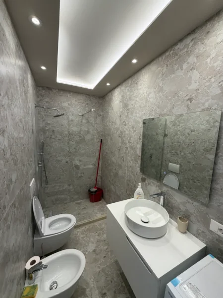 Tirane, jepet me qera nga Pronari, pa-komision apartament 1+1 Kati 2, 50 m² 600 € (Materniteti i Ri)