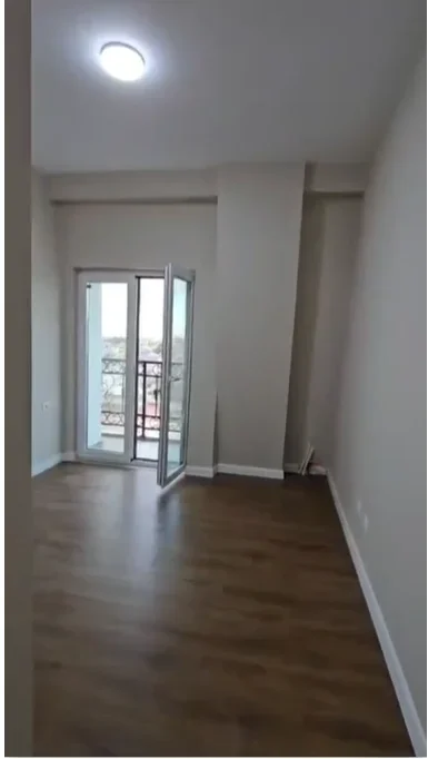 Tirane, shitet apartament 1+1+Aneks+Ballkon Kati 4, 77 m² 138.000 € (Rruga Gjon Krisli)