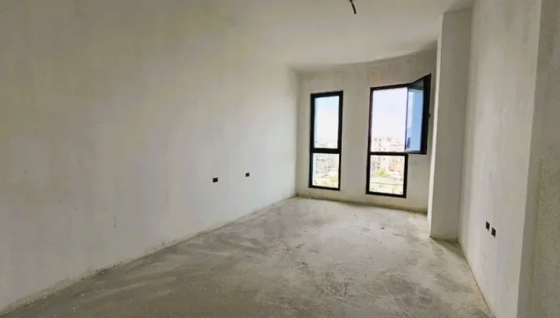 Tirane, shitet apartament 2+1+Aneks+Ballkon Kati 5, 109 m² 326.400 € (Rruga Kavajes)