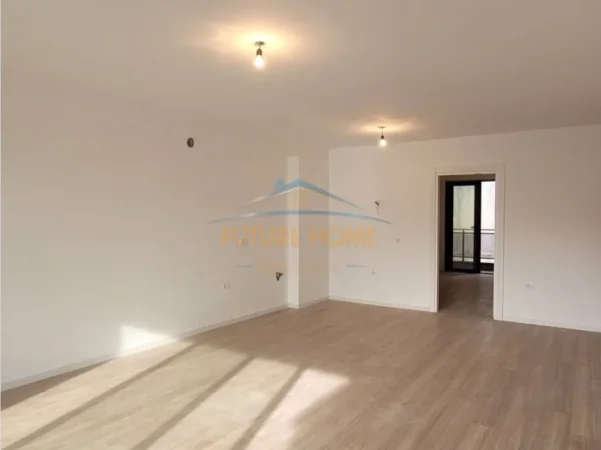 Shitet, Apartament 1+1, Sarande. 0696069906