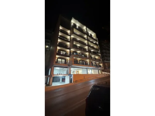 Shitet, Apartament 1+1, Sarande. 0696069906