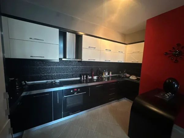 Tirane, shitet apartament 2+1+Ballkon Kati 6, 116 m² 220.000 € (Rruga Irfan Tomini)