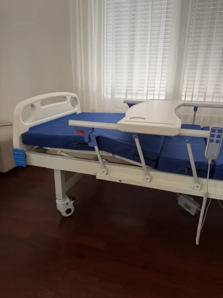 Shqiperi, shes krevat Krevat Spitalor me motorr 550 €