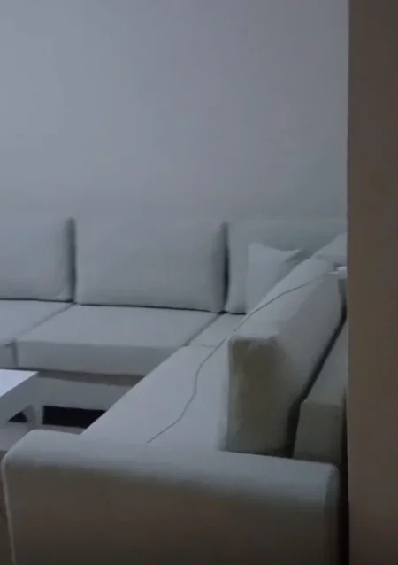 Tirane, jepet me qera apartament 1+1 Kati 5, 65 m² 400 € (YZBERISHT)
