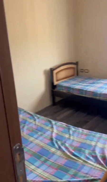 Tirane, jepet me qera apartament 2+1 Kati 8, 135 m² 450 € (AMERICAN 3)