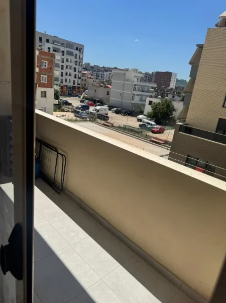 Tirane, jepet me qera apartament 2+1 Kati 2, 80 m² 470 € (ASTIR)