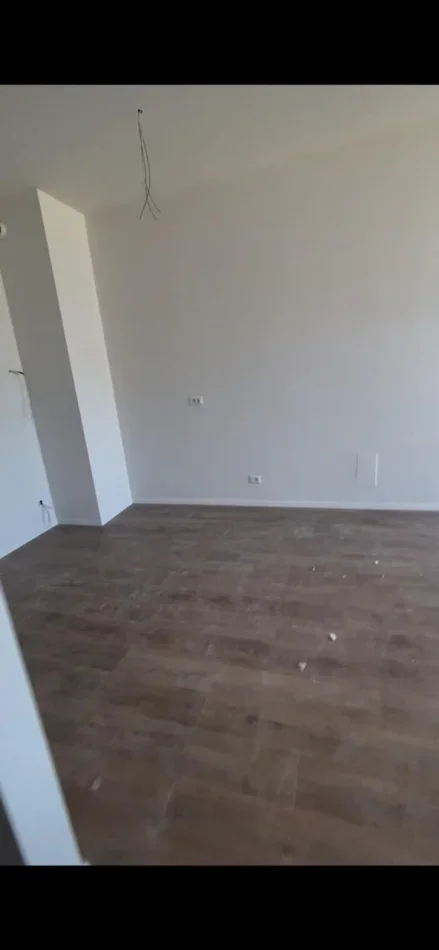 Tirane, shitet apartament 1+1 Kati 3, 180.960 € (Rezidenca Park Avenue)
