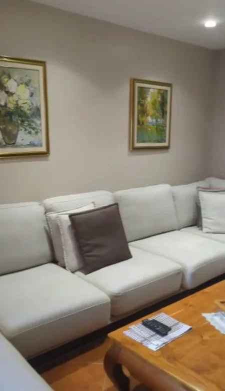 Tirane, shitet apartament 2+1 Kati 6, 119 m² 300.000 € (Rruga Fortuzi)