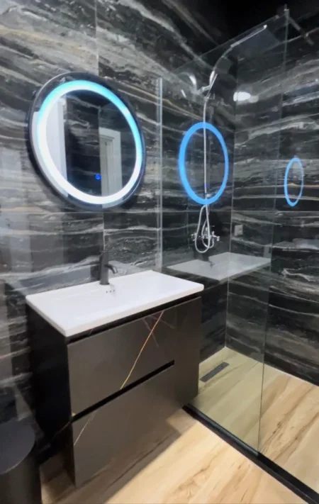 Tirane, jepet me qera apartament 1+1 Kati 4, 56 m² 680 € (Liqeni i Thatë)