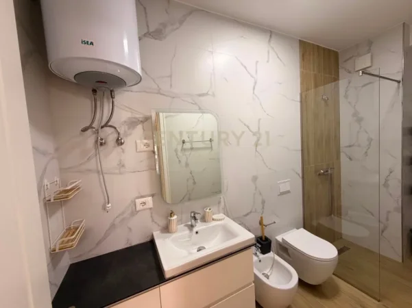 Tirane, jepet me qera apartament 1+1 Kati 6, 60 m² 550 € (Don Bosko)