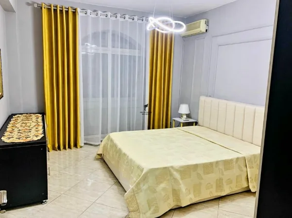 Tirane, jepet me qera apartament 1+1 Kati 4, 73 m² 600 € (RRUGA E KAVAJES)