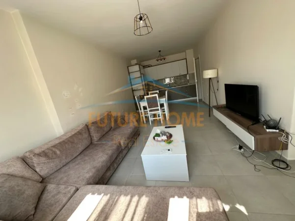 Tirane, jepet me qera apartament 1+1 Kati 2, 70 m² 500 € (SimaCom , Unaza e Re)