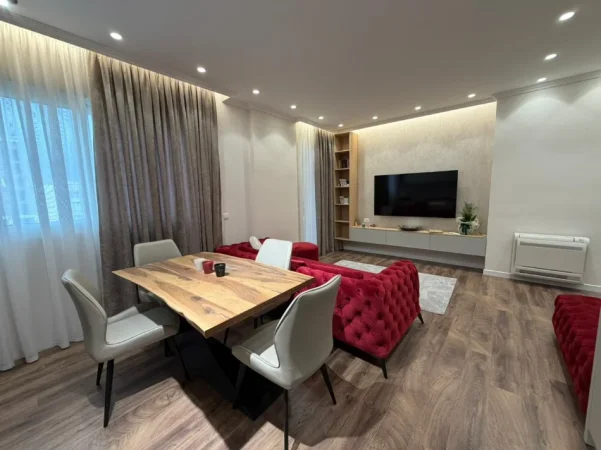 Tirane, shitet apartament 1+1+Aneks+Ballkon Kati 7, 70 m² 225.000 € (pazari i ri)