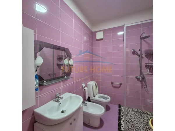 Tirane, shitet apartament 1+1 Kati 2, 72 m² 200.000 € (KOMUNA E PARISIT , Prane KIKA 2)