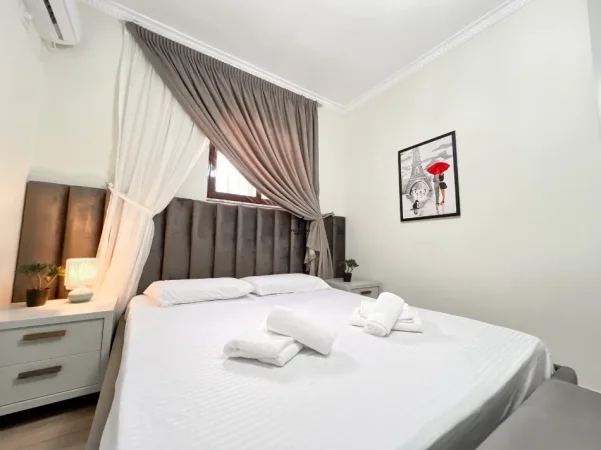 Tirane, jepet me qera apartament 3+1 Kati 3, 100 m² 1.200 € (VASIL SHANTO)