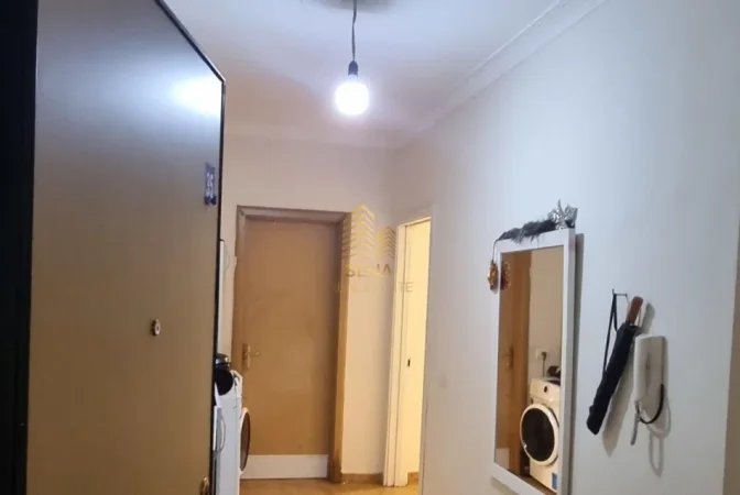 Tirane, jepet me qera apartament 2+1+Ballkon Kati 8, 95 m² 500 € (Astir)