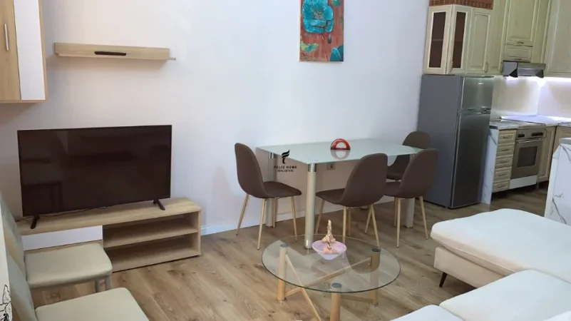 Tirane, jepet me qera apartament 2+1 Kati 2, 90 m² 650 € (VASIL SHANTO)