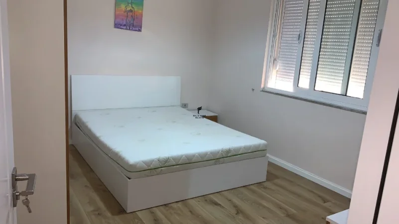 Tirane, jepet me qera apartament 2+1 Kati 2, 90 m² 650 € (VASIL SHANTO)