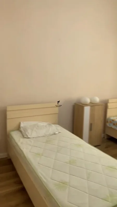 Tirane, jepet me qera apartament 2+1 Kati 2, 90 m² 650 € (VASIL SHANTO)