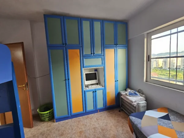 Tirane, jepet me qera apartament 2+1 Kati 9, 100 m² (rruga dritan hoxha)