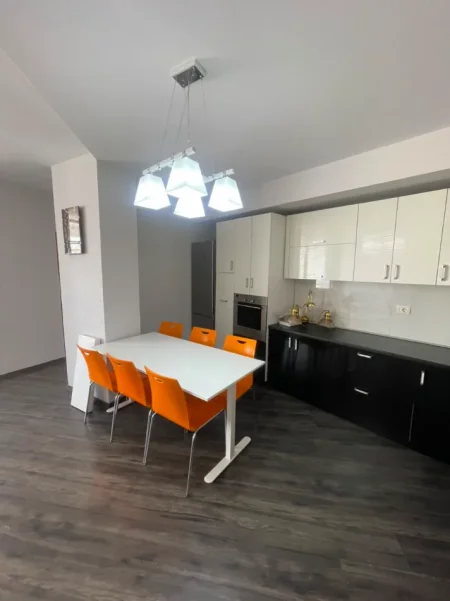 Tirane, shitet apartament 2+1+Aneks+Ballkon Kati 3, 96 m² 155.000 € (yzberisht)