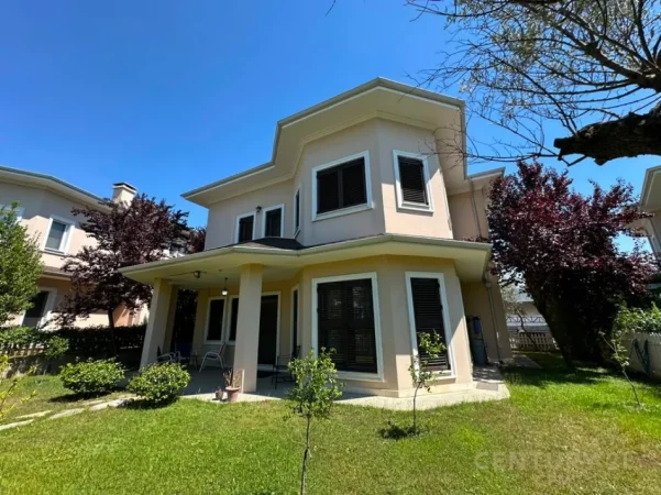 Tirane, jepet me qera Vile 4+1 Kati 3, 495 m² 3.700 € (Tuscany Villas)