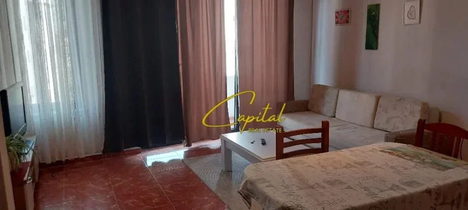 Tirane, jepet me qera apartament 1+1 Kati 3, 60 m² 520 € (RRUGA E ELBASANIT)