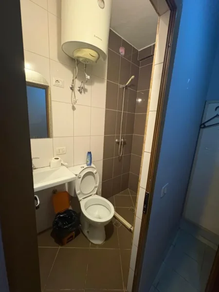 Tirane, jepet me qera apartament Studio Kati 2, 20 m² 300 € (Selvia)