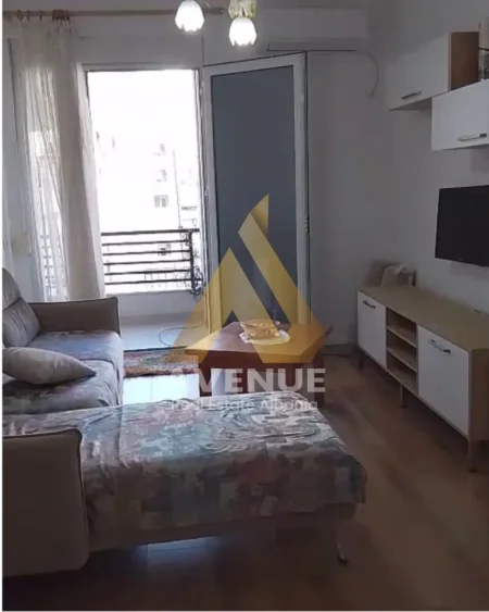 Tirane, jepet me qera apartament 1+1 Kati 5, 70 m² 600 € (PRANË REPORT TV, ISH PARKU, TIRANË)