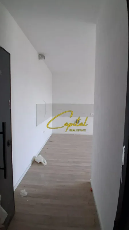 Tirane, jepet me qera apartament 2+1 Kati 5, 100 m² 500 € (5 MAJI)
