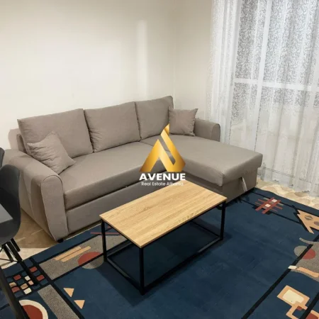 Tirane, jepet me qera apartament 1+1 Kati 5, 61 m² 400 € (Nela 6)