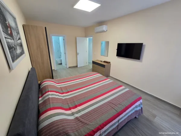 Tirane, jepet me qera apartament 2+1 Kati 2, 110 m² 690 € (Rruga Kongresi i Manastirit, Kimpleksi Zirkon)