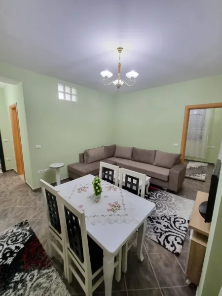 Tirane, shitet apartament 1+1 Kati 2, 42 m² 97.000 € (Rruga e Ullishtes)