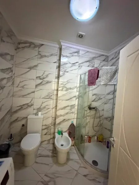 Tirane, jepet me qera apartament 3+1 Kati 2, 117 m² 900 € (Don Bosko ,Kompleksi Vizion+)