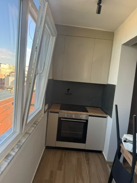 Tirane, jepet me qera apartament 1+1 Kati 6, 50 m² 650 € (VASIL SHANTO)
