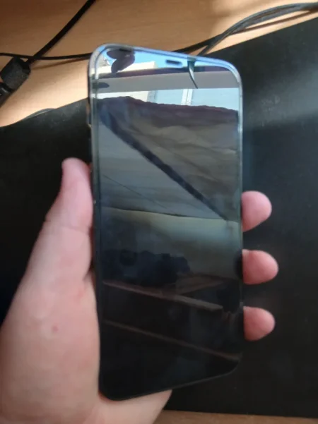 Tirane, shes Celular-Smartphone Iphone