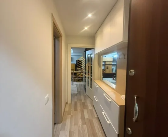 Tirane, jepet me qera apartament 2+1+Ballkon Kati 2, 95 m² 650 € (Bulevardi i Ri)