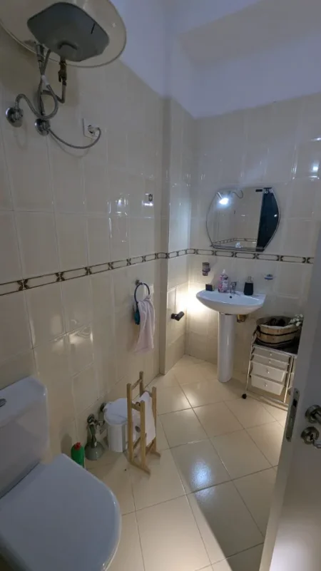 Me Qira 1+1+Aneks+Ballkon , 98 m² 695€/muaj (Rruga Kosovareve)