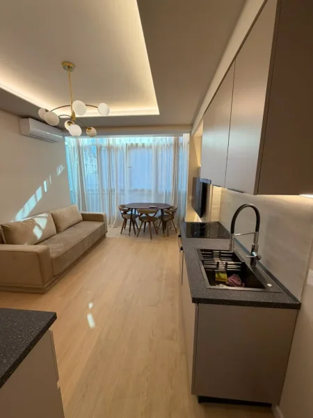 🏡 Jepet me Qira Apartament 1+1 – Pranë Maternitetit të Ri