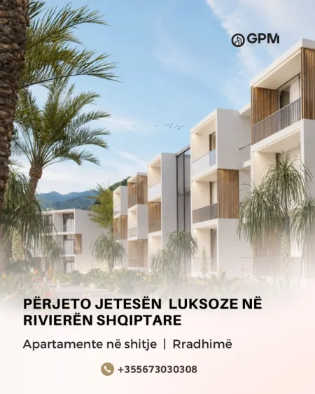 Në zemër të Radhimës, Vlorë, ofrohen për shitje apartamente 1+1 pjesë e një resorti modern ku arkitektura bashkëkohore ndërthuret me panoramën e detit