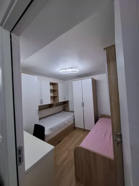 Tirane, jepet me qera apartament 2+1 Kati 2, 90 m² 450 € (PALLATET CABEJ)