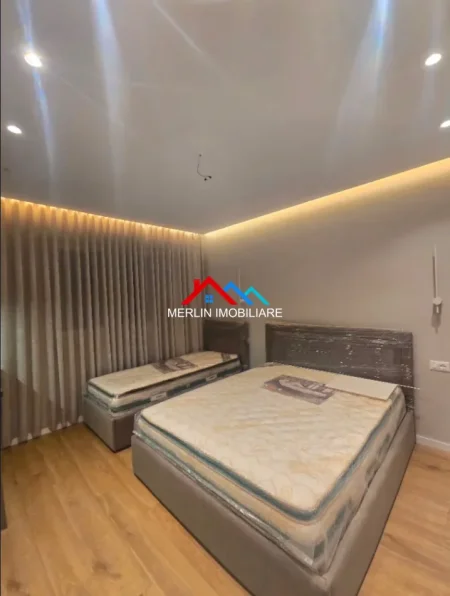 Tirane, jepet me qera garsonier Kati 4, 25 m² 425 € (RRUGA HOXHA TAHSIM,BRRYLI)