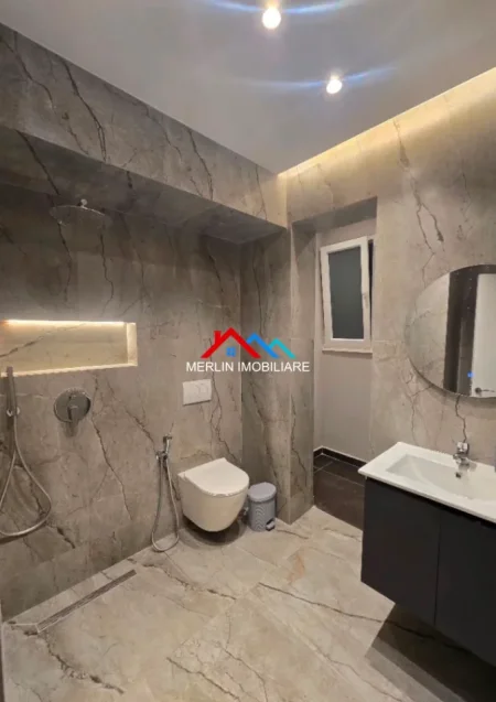Tirane, jepet me qera garsonier Kati 4, 25 m² 425 € (RRUGA HOXHA TAHSIM,BRRYLI)