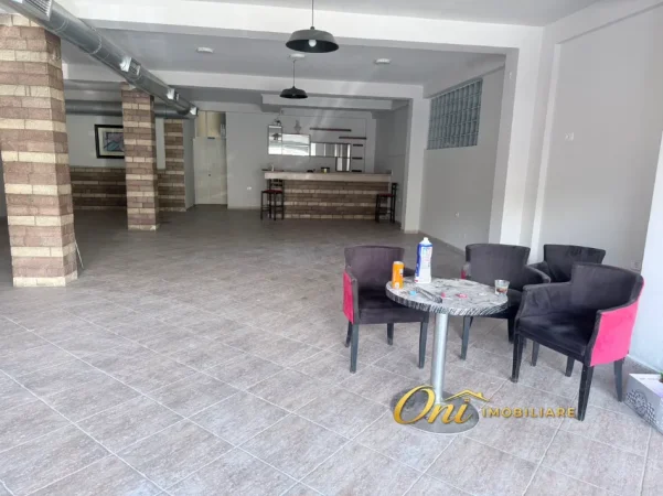 Tirane, jepet me qera dyqan Kati 0, 180 m² 1.300 € (JORDAN MISJA)